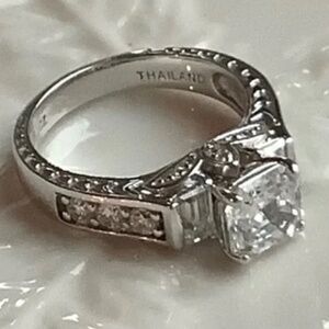Beautifully Detailed 925 Sterling Silver Ring With Square CZ